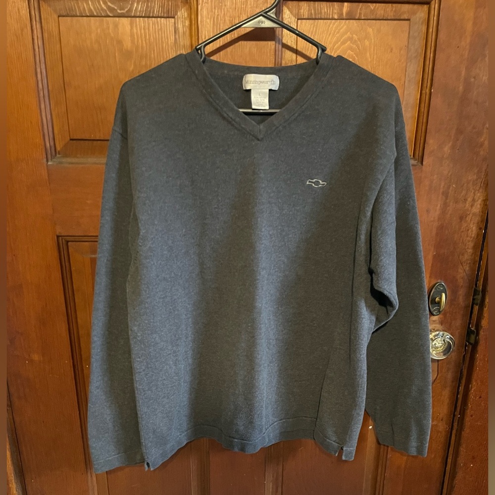 Men’s Chevy Emblem Pullover